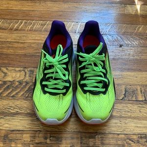Saucony Endorphin Shift 2 Runners